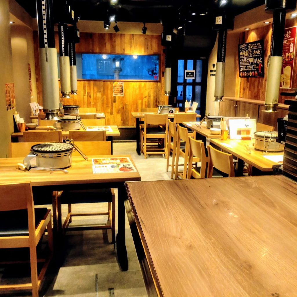 焼肉 弘商店 烏丸錦のテーブル席
