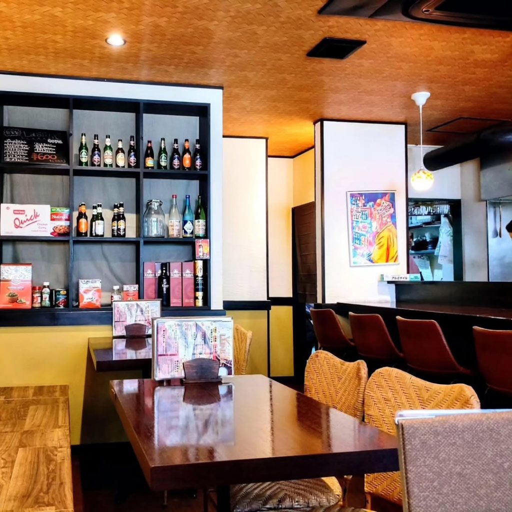 ライチャ スパイス カフェレストランの店内