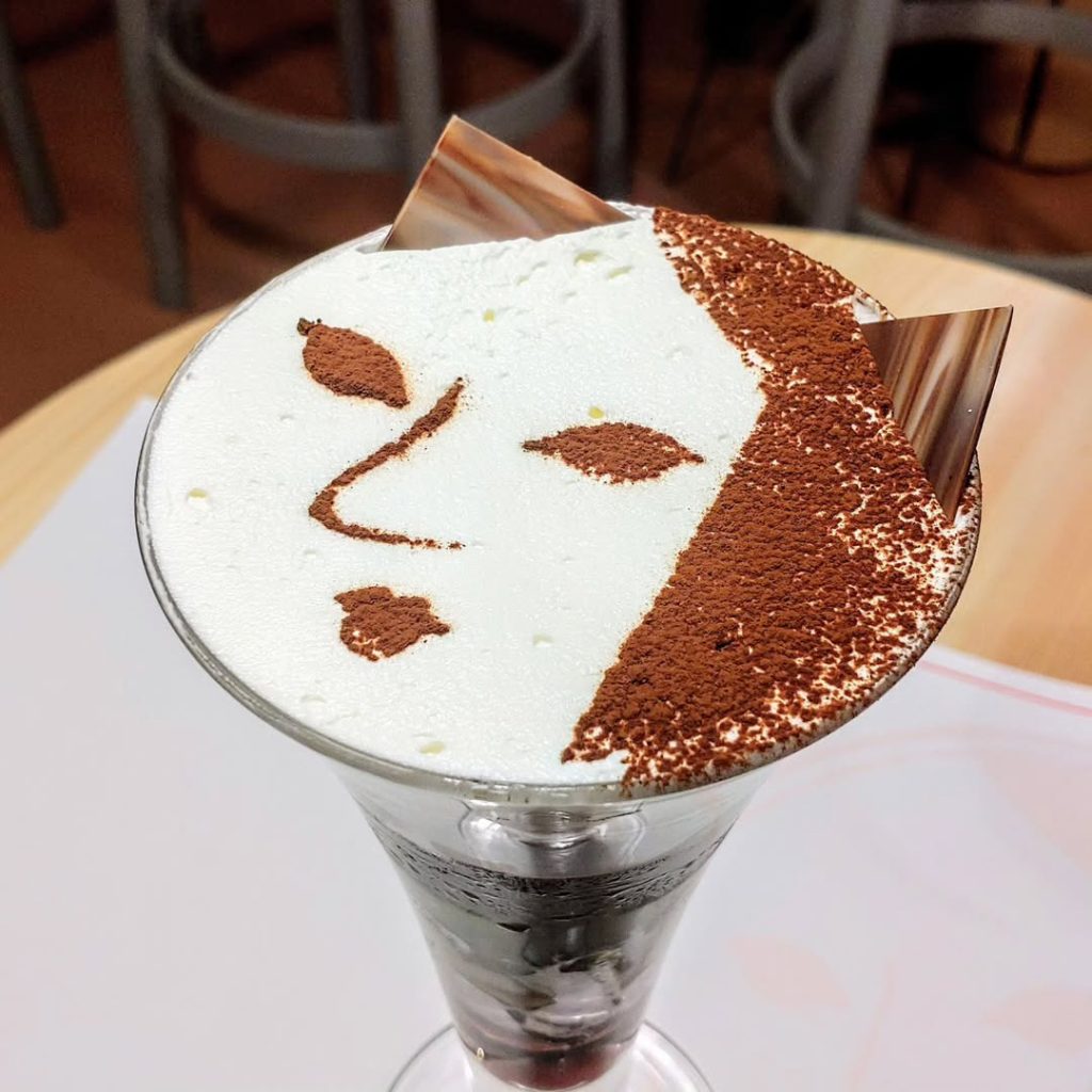 よーじやカフェのパフェ - 京都市役所前ランチめぐり よーじやカフェのパフェ