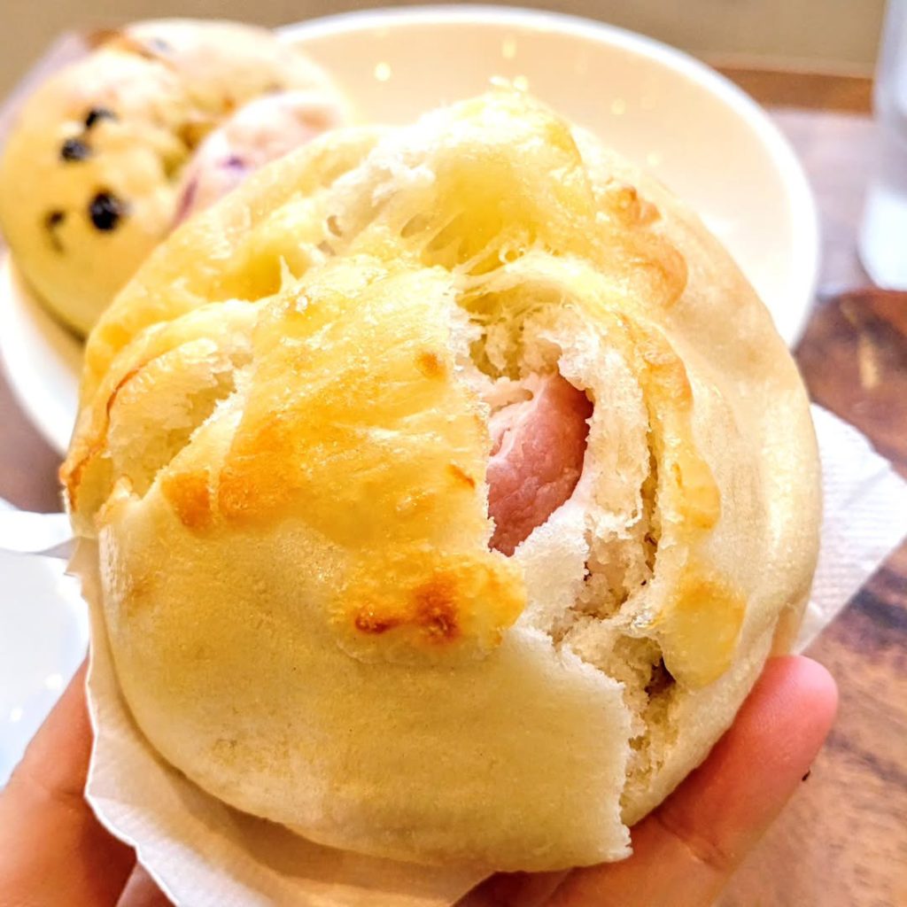 カモガワベーカリー 京都本店のハム入りベーグル - 京都市役所前ランチめぐり カモガワベーカリー 京都本店のハム入りベーグル