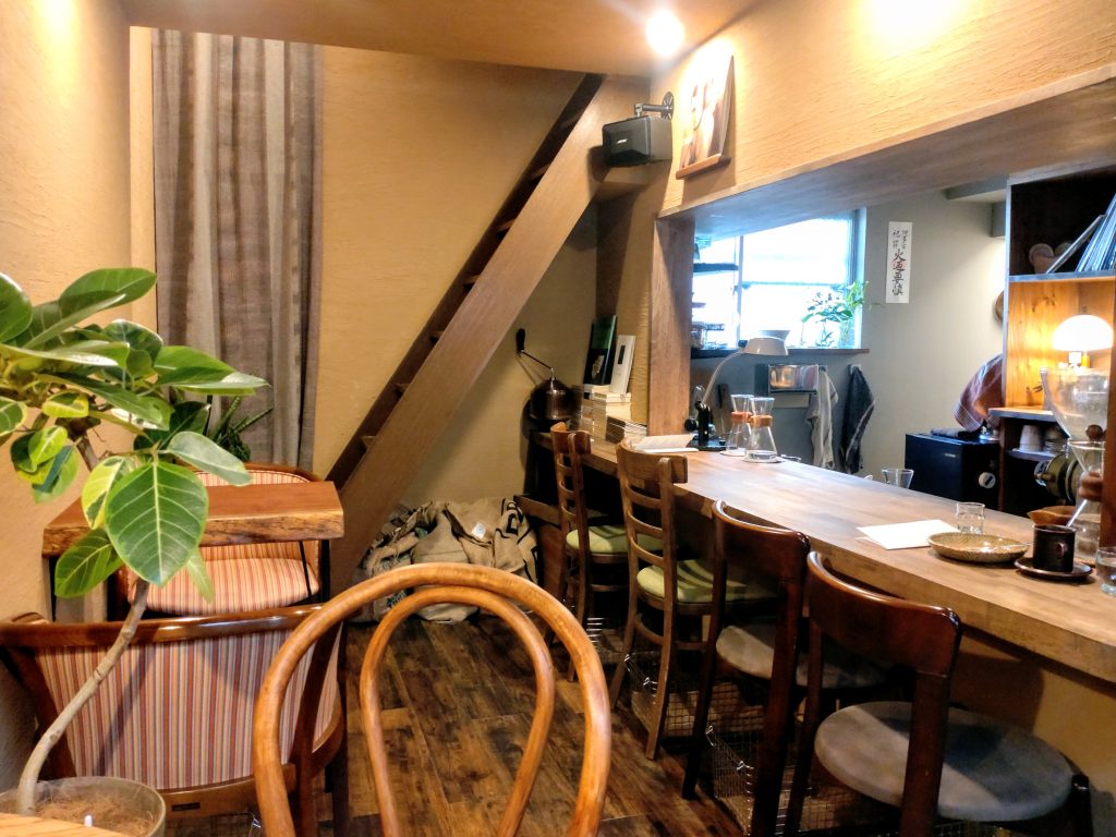 LOB COFFEE HOUSE 内観