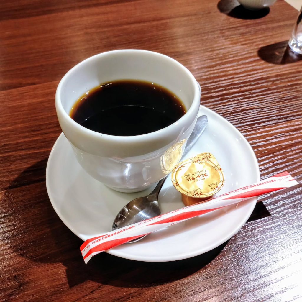 トモヱ食堂の食後のコーヒー