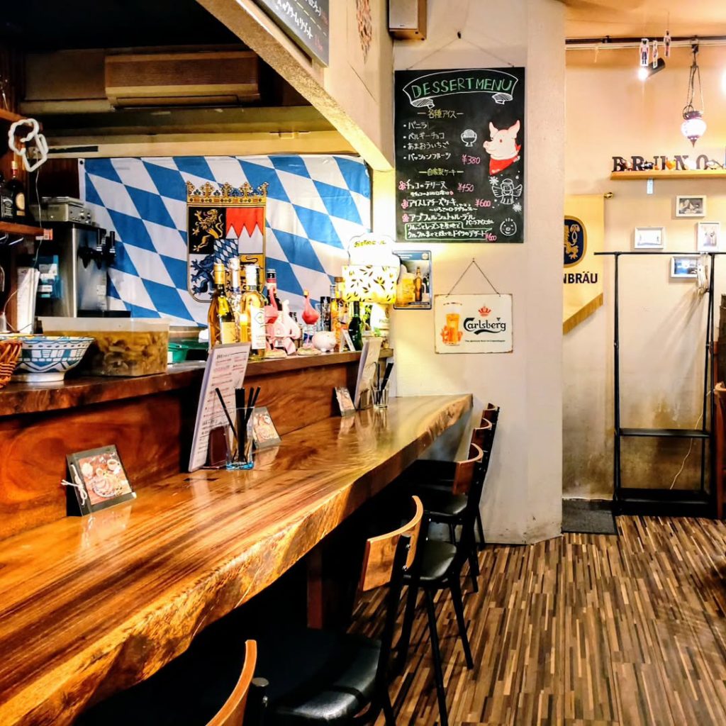 りゅうちゃん食堂の店内 - 京都市役所前ランチめぐり りゅうちゃん食堂の店内