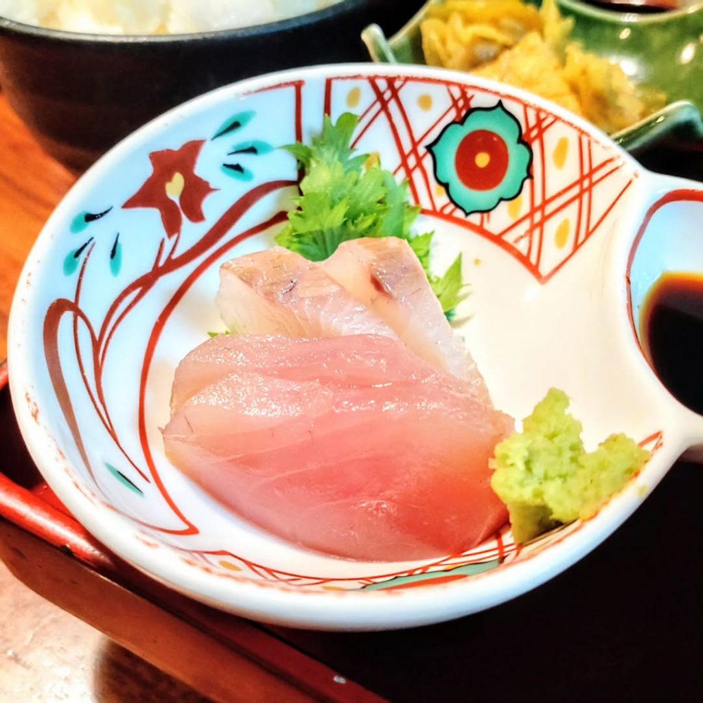 みます屋 おくどはんのランチの刺身