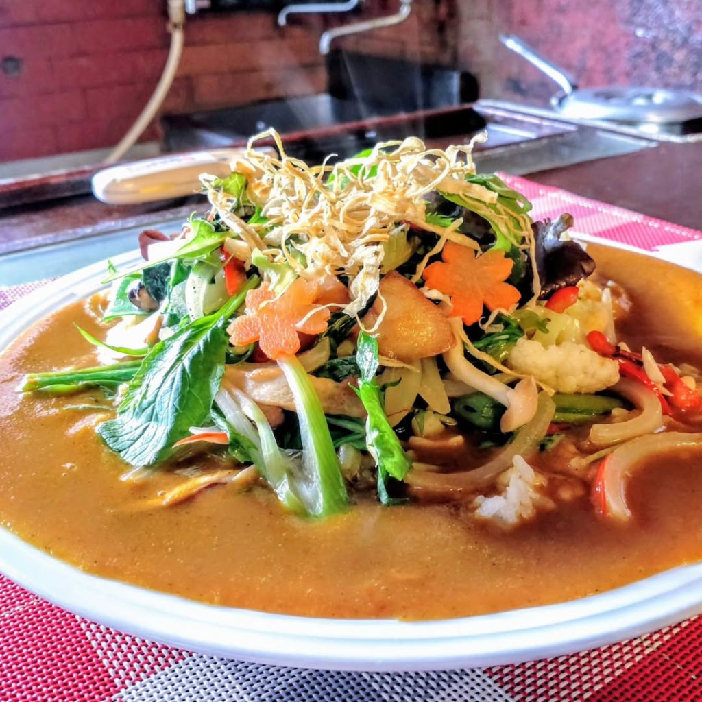 イグレック ヨシキ カレーの野菜盛り盛りカレー