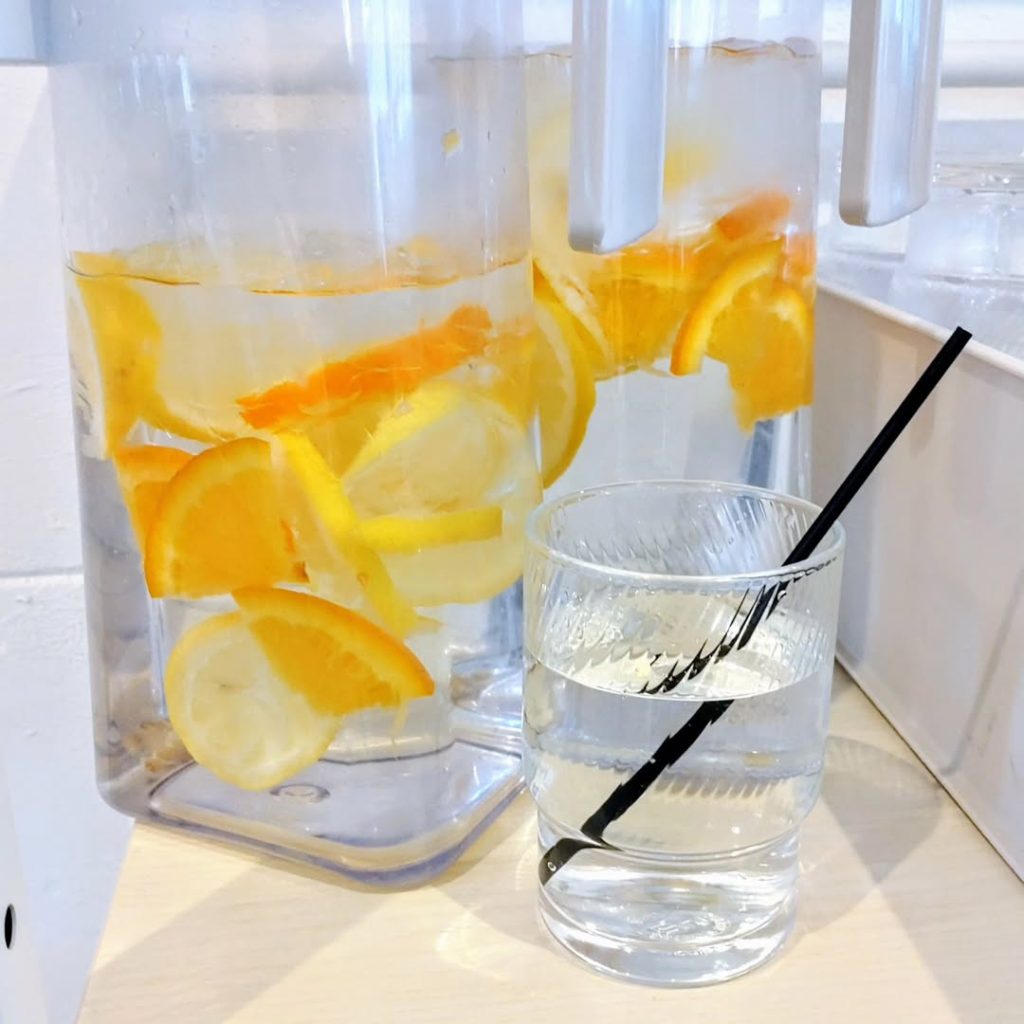 サクラカフェ ハノンのレモン水