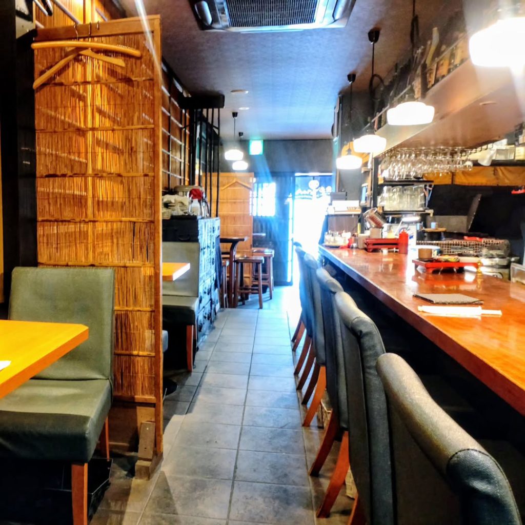 みます屋 おくどはんの店内