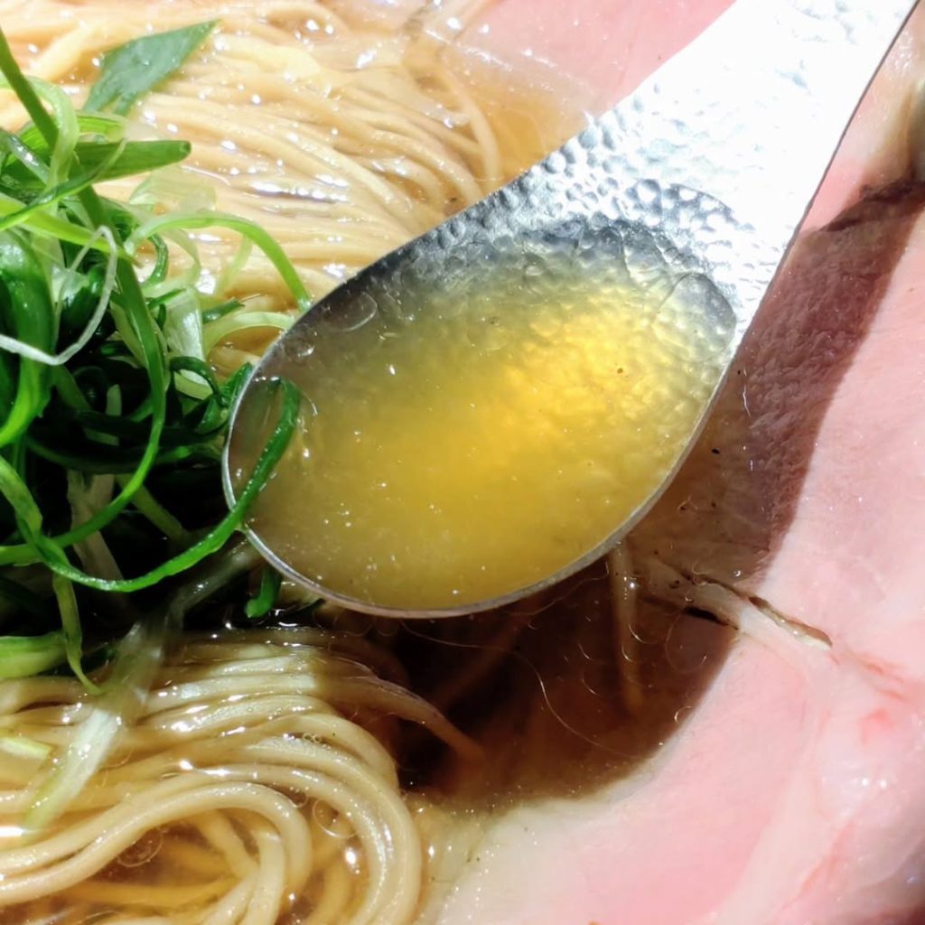 焼飯と麺 京都の中華そばのスープ - 京都市役所前ランチめぐり 焼飯と麺 京都の中華そばのスープ
