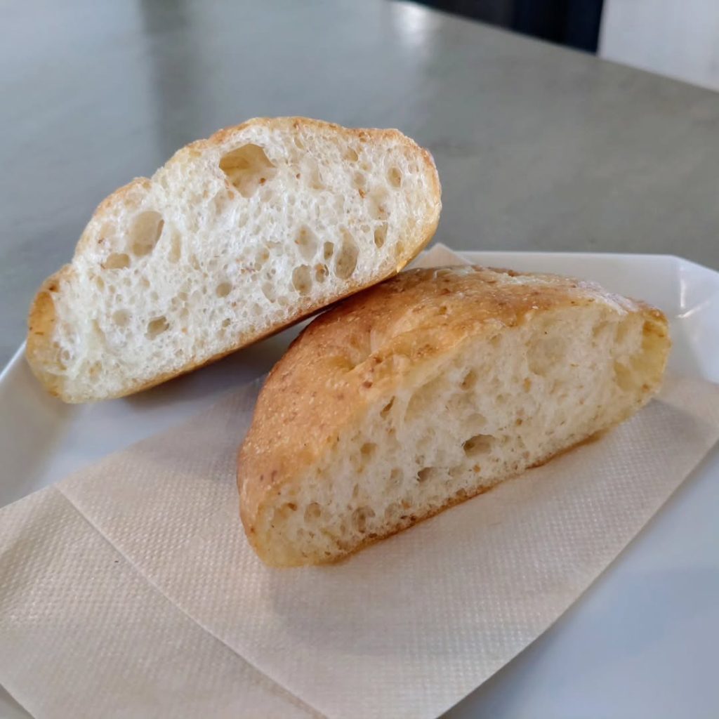 齋藤商店のフォカッチャ