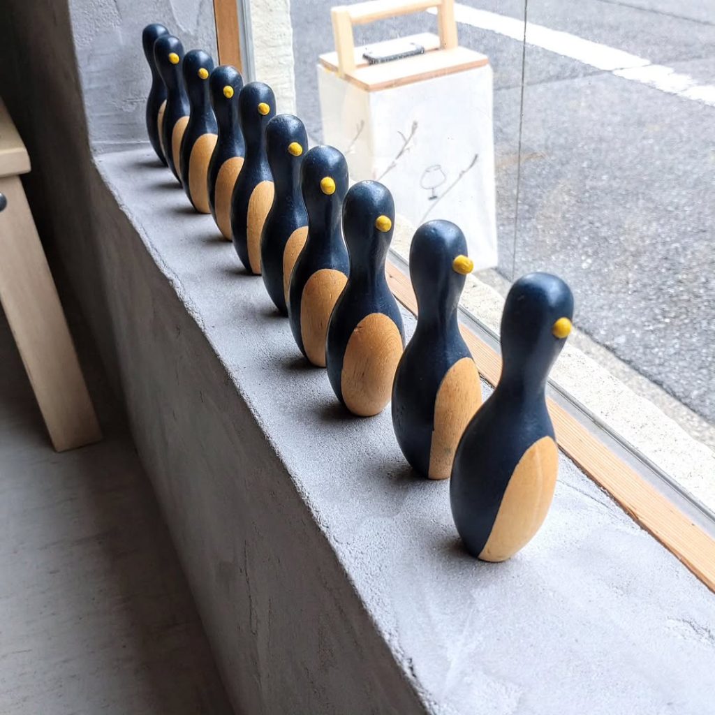 斉藤商店のペンギンの置物