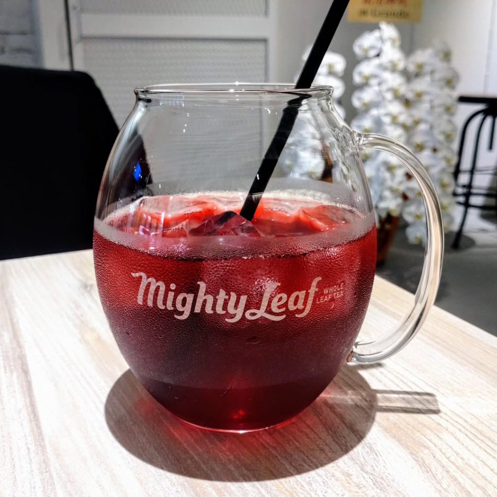 crunch salad（クランチ サラダ）のランチのオーガニックティー