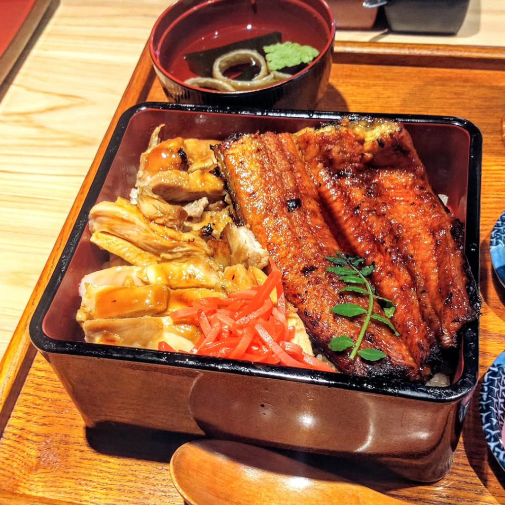 鰻と鶏 いしいの鰻鶏重