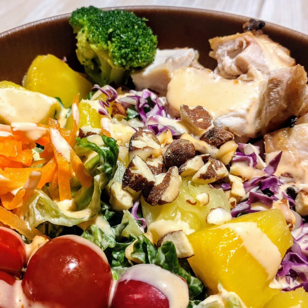 crunch salad（クランチ サラダ）のサラダのナッツ