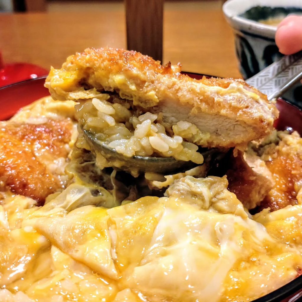 ちからもちのチキンカツ丼のチキンカツ