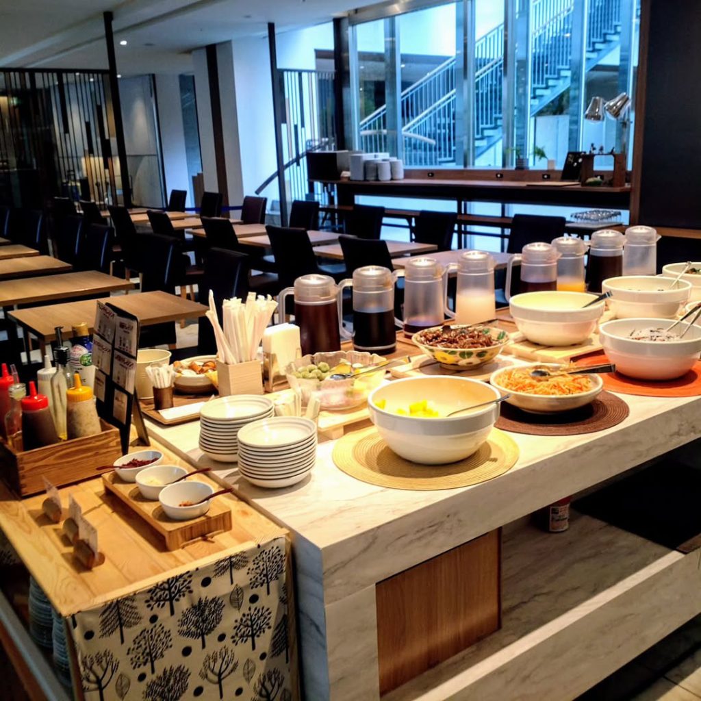 カフェ＆レストラン パティオのビュッフェコーナー