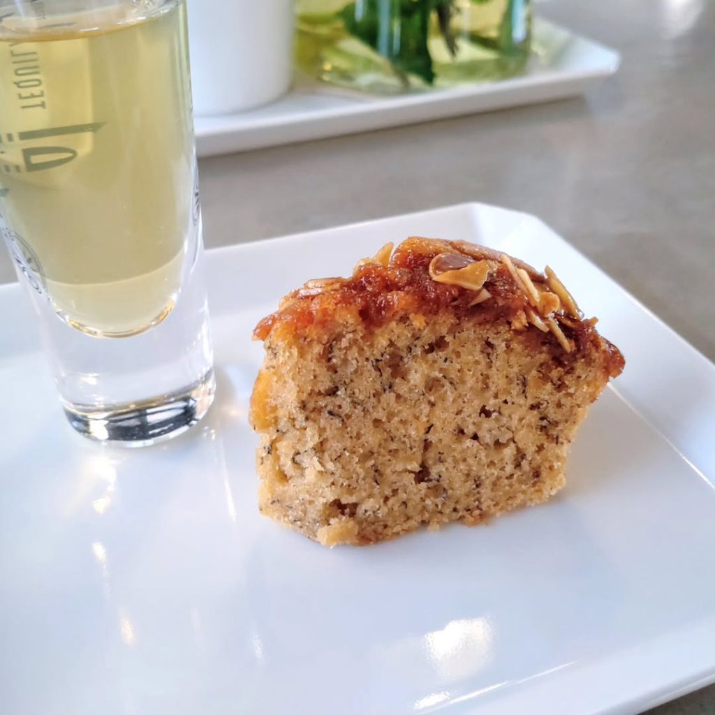 齋藤商店のバナナケーキ