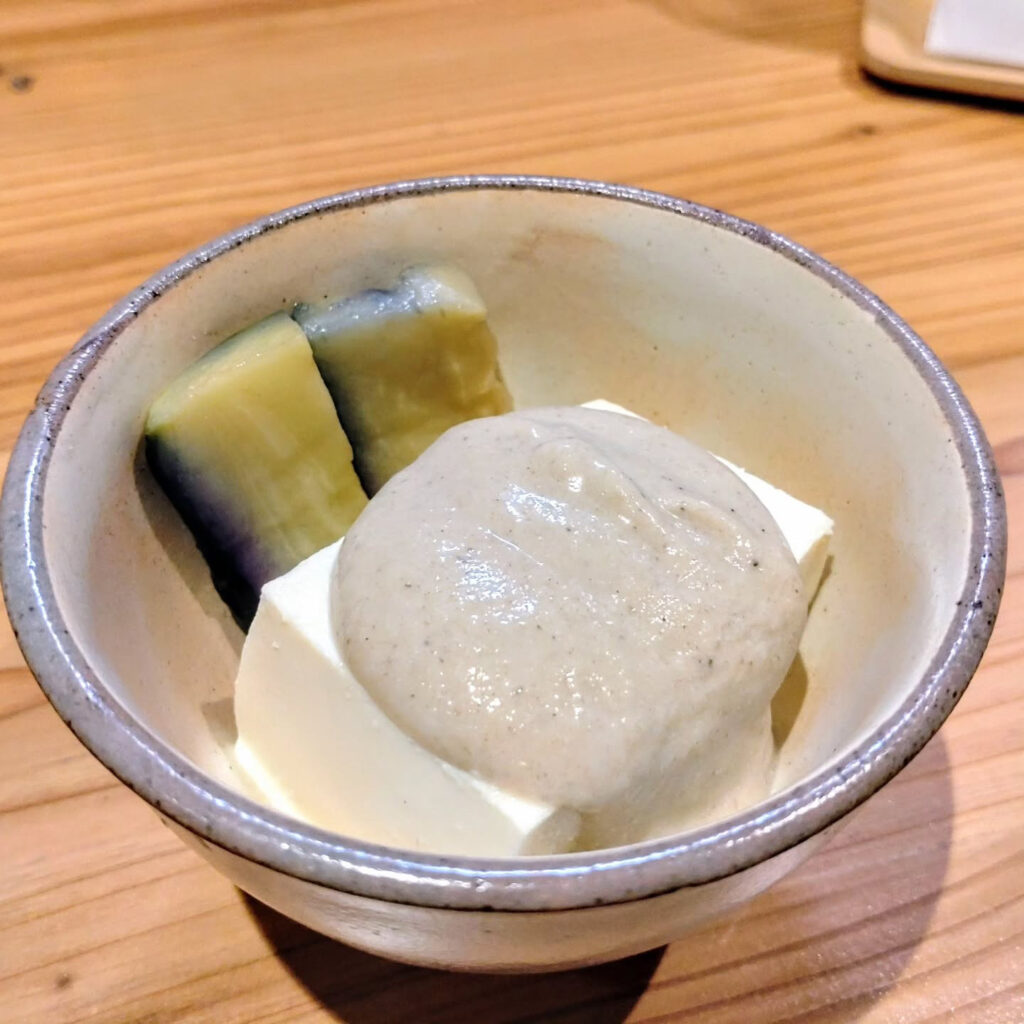 御幸町Km0（キロ／ゼロ）の京加茂豆腐のポルチーニソース