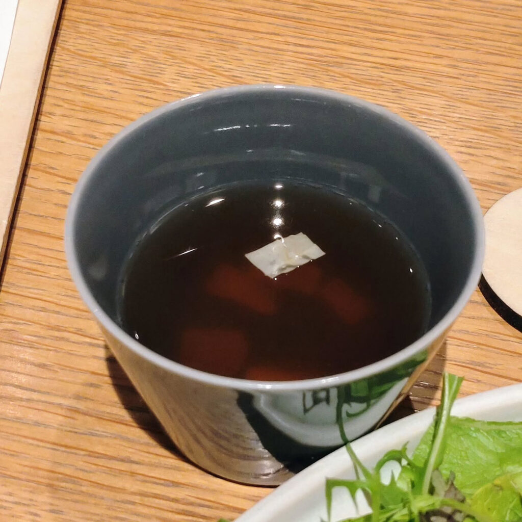 本と野菜 OyOy（おいおい）の野菜だしスープ