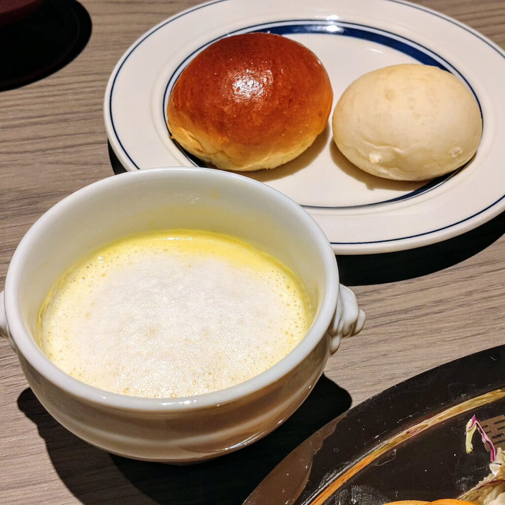 京都洋食 スター食堂 烏丸分店のパン