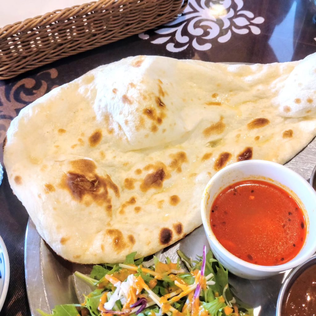 インドレストラン ムガールのランチのナン