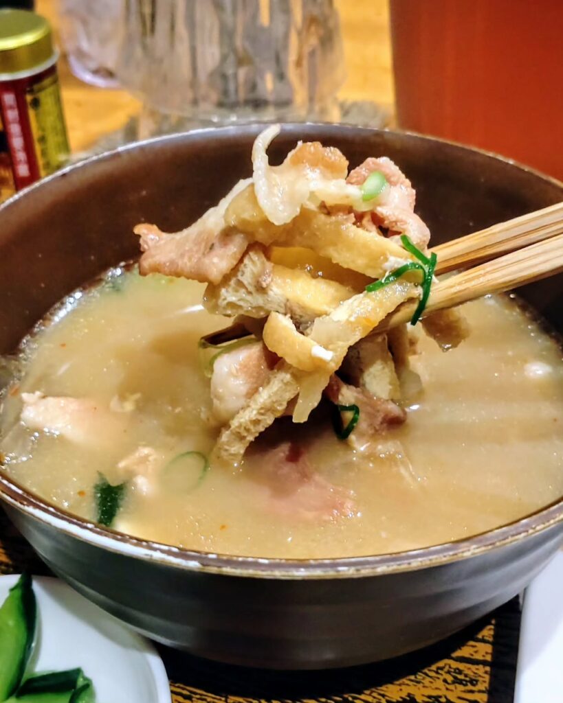 居酒屋 元気の定食の豚汁