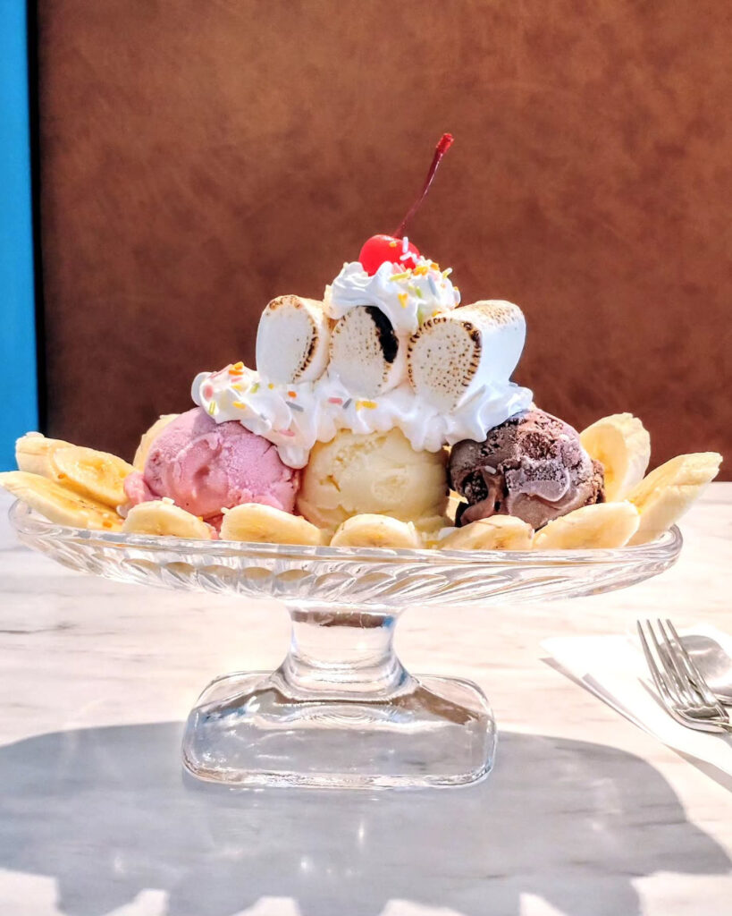 喫茶マドラグ 藤井大丸店のスイーツ