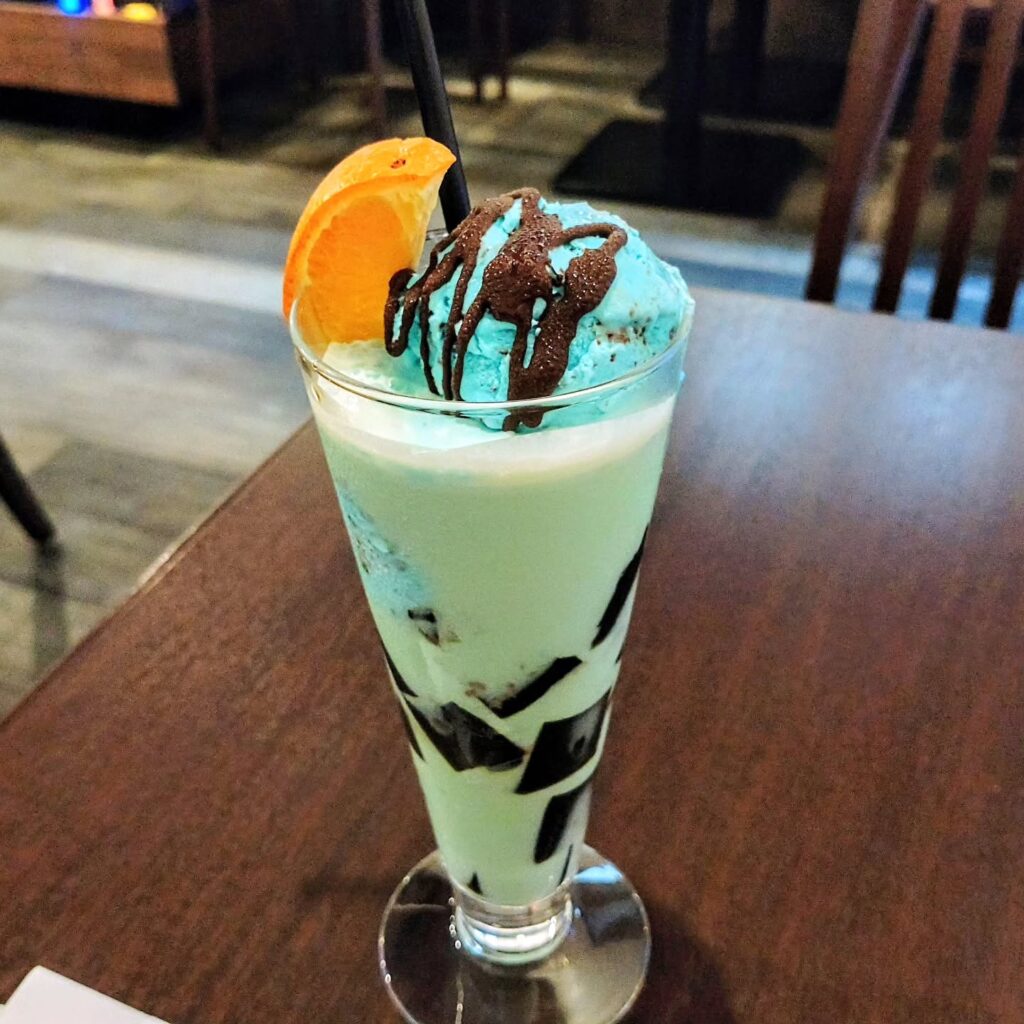 黒カフェのチョコミント