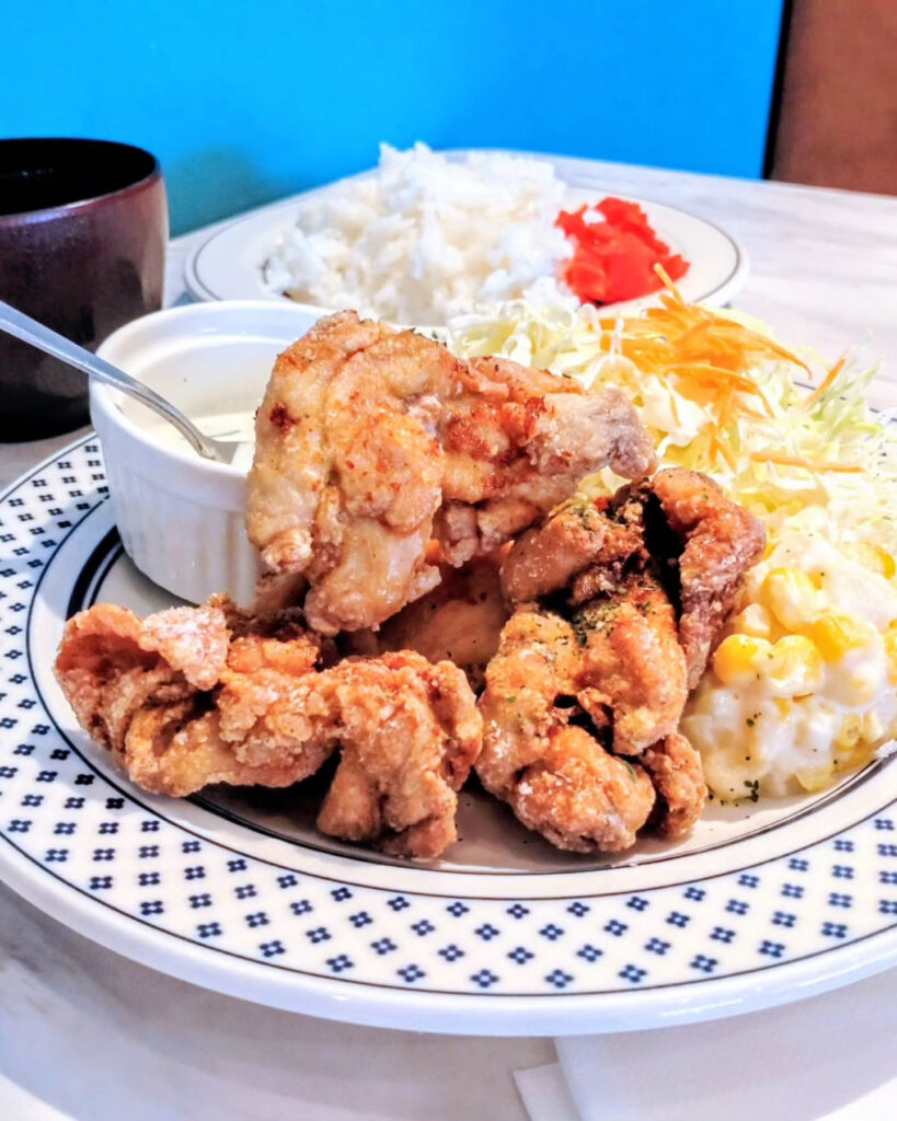 喫茶マドラグ 藤井大丸店のスパイシーケイジャンフライドチキン