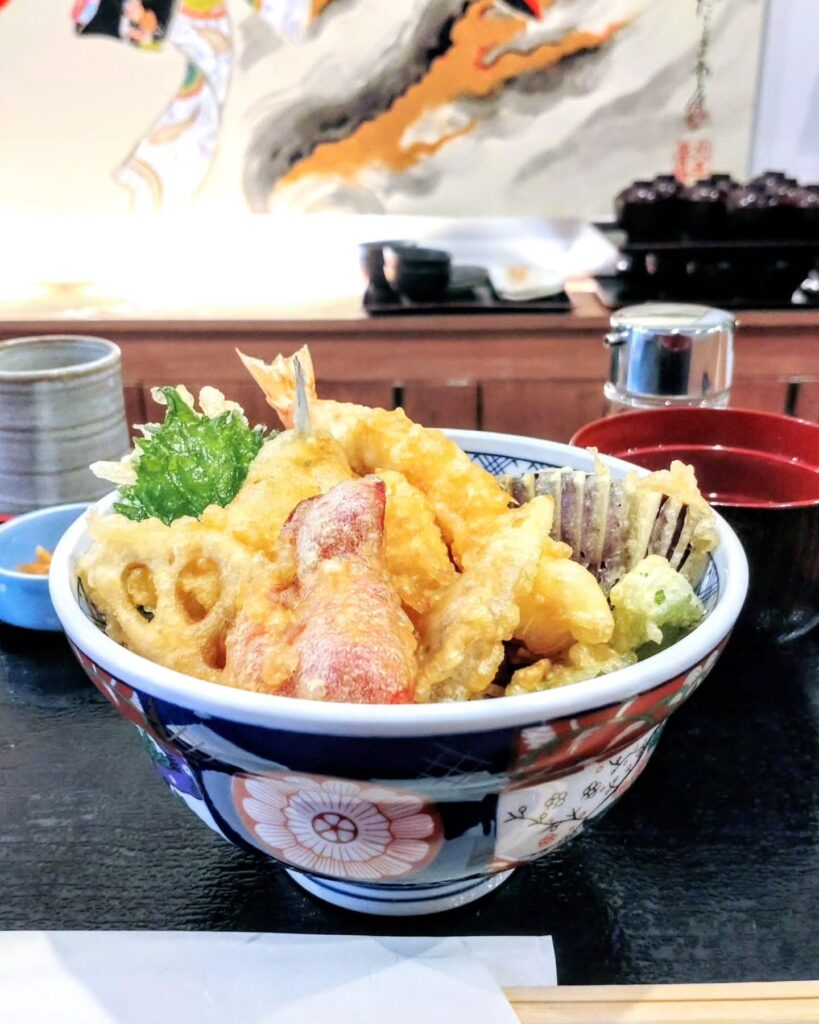 天ぷらの店 玄の豪華な天丼