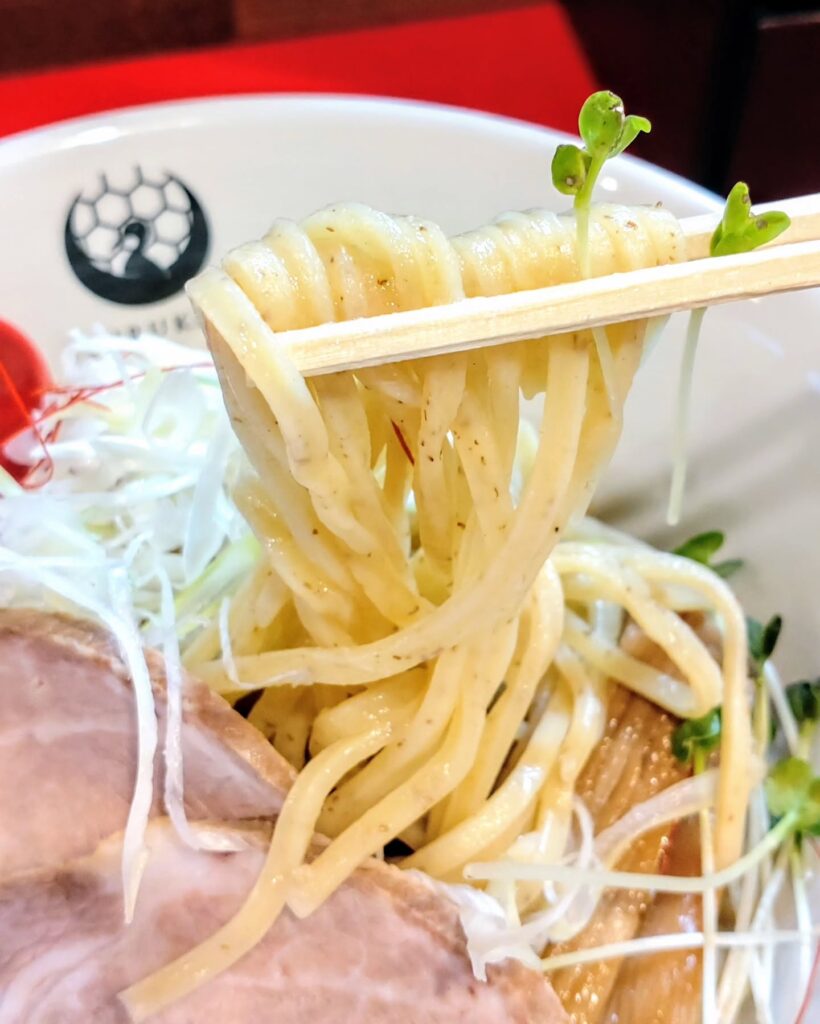 京つけめん つるかめ 六角のつけめんの自家製麺