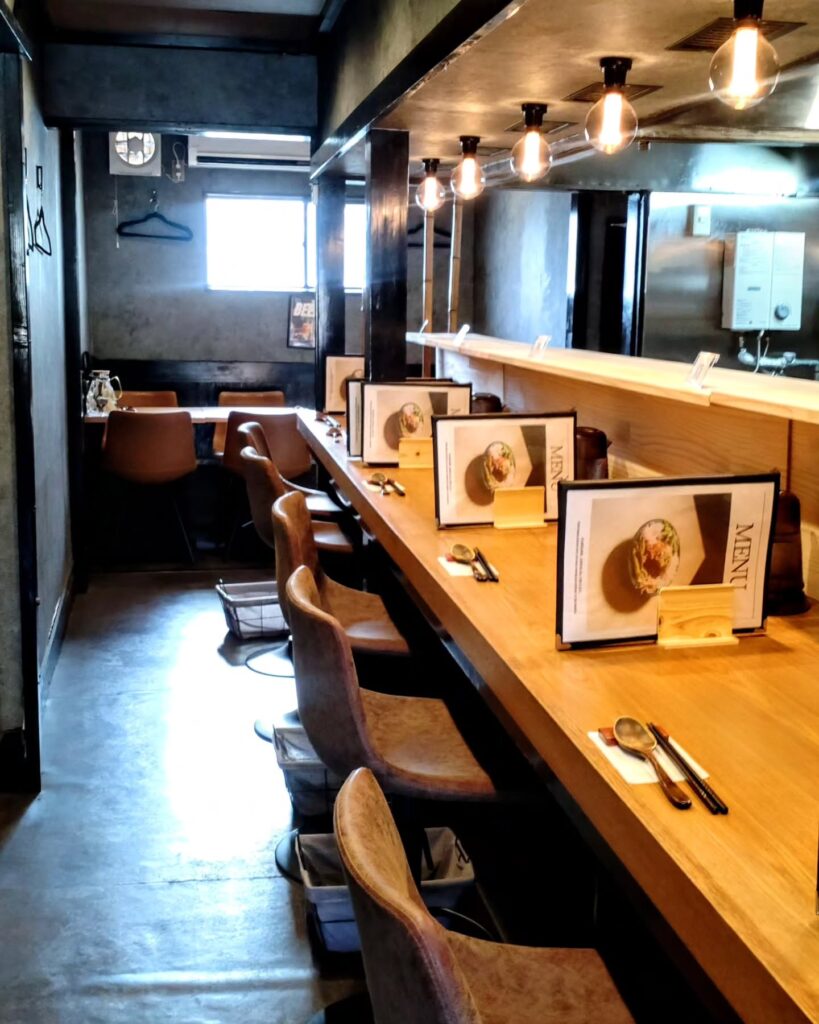 himeru（ひめる）の店内のカウンター席