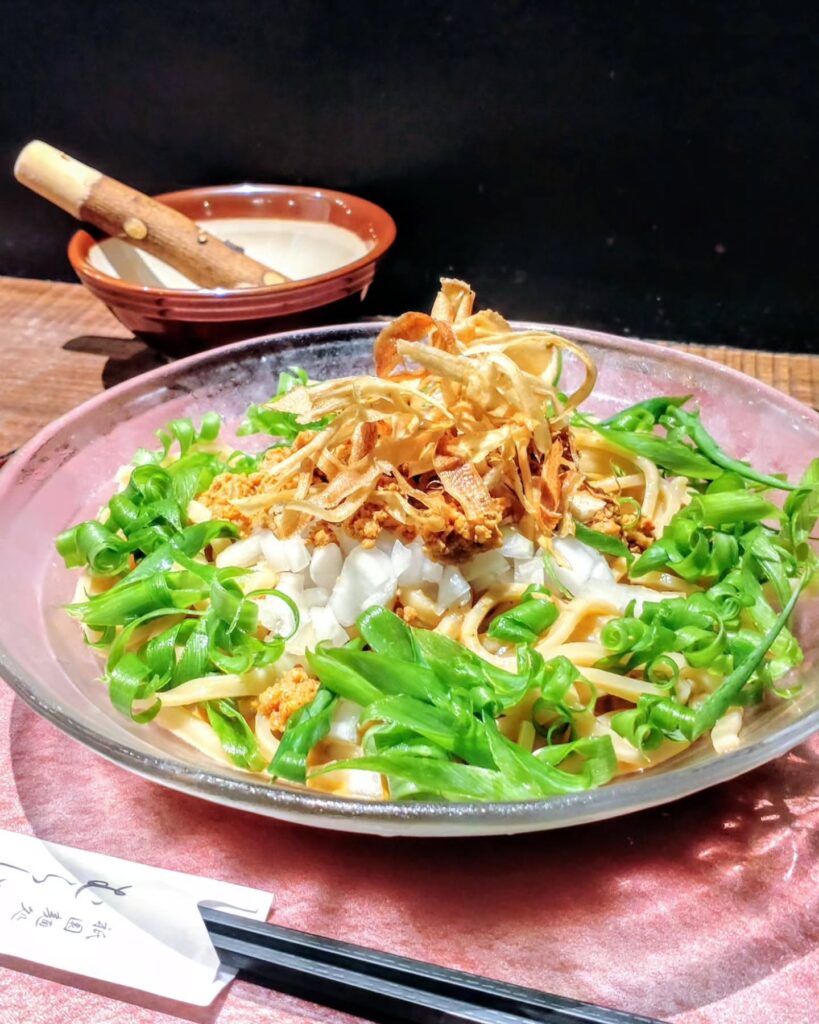 麺処むらじ 柳馬場六角の九条ネギたっぷりの冷やし坦々麺