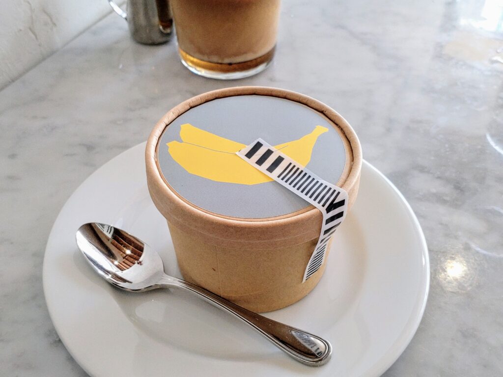 ROBYN バナナプディング