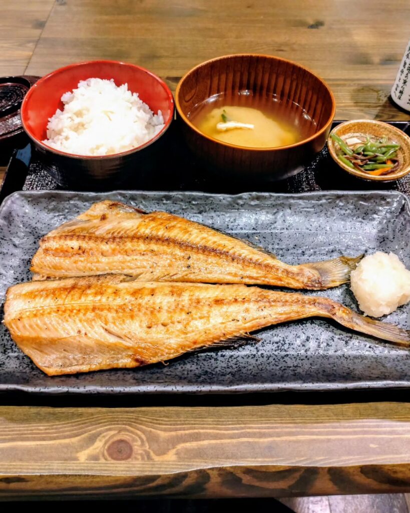 しんぱち食堂 ゼスト御池店のしまほっけ一尾の定食