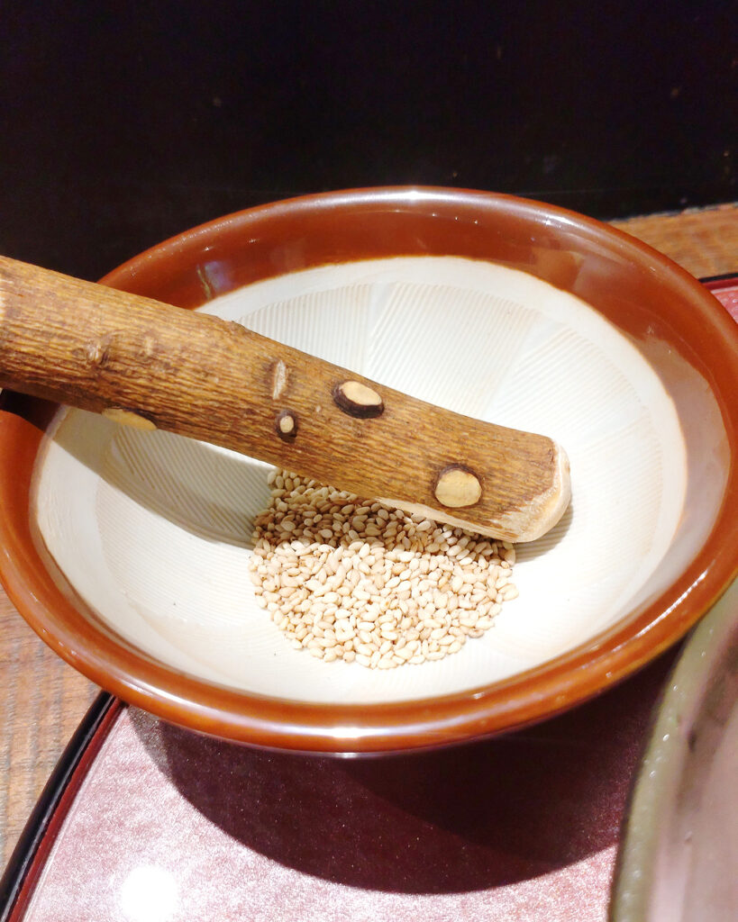 麺処むらじ 柳馬場六角のごますりのすり鉢