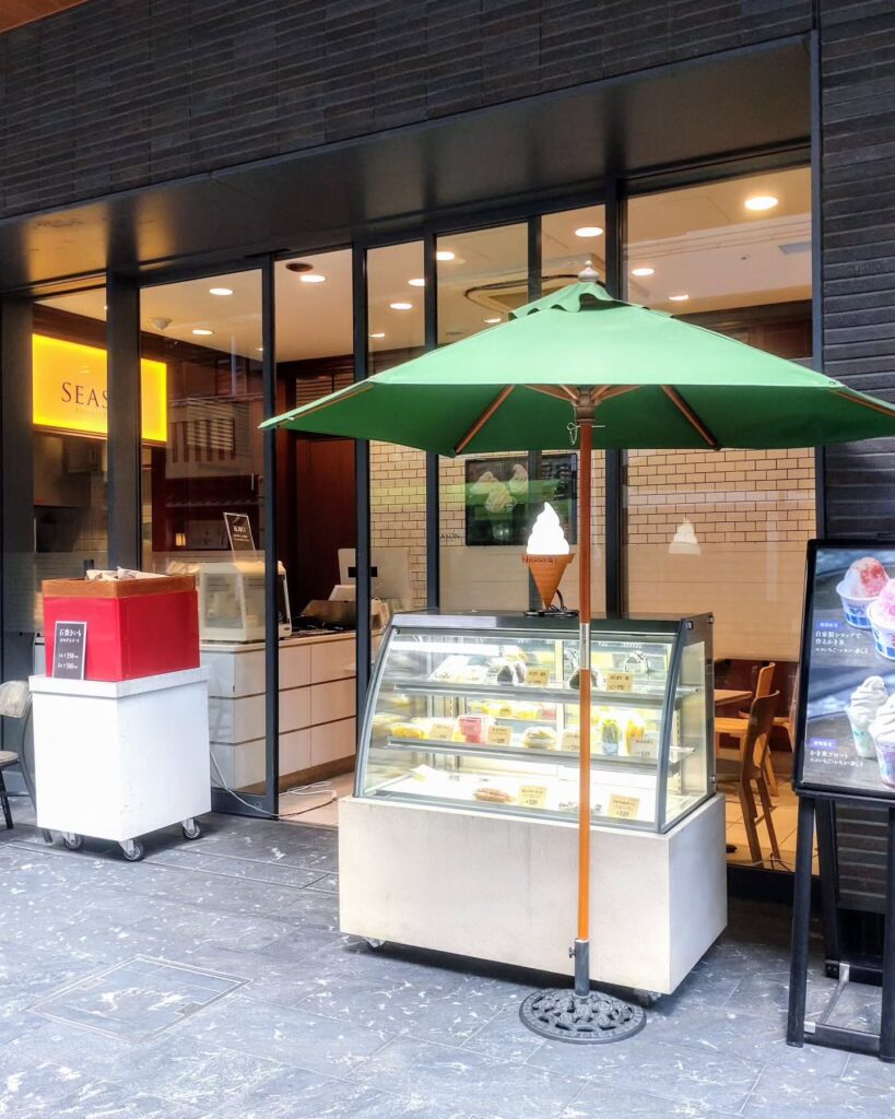 SEASON （シーズン）のお店の外観