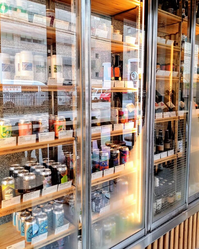 DIG THE LINE BOTTLE & BAR（ディグ・ザ・ライン・ボトル&バー）のビールの販売エリア