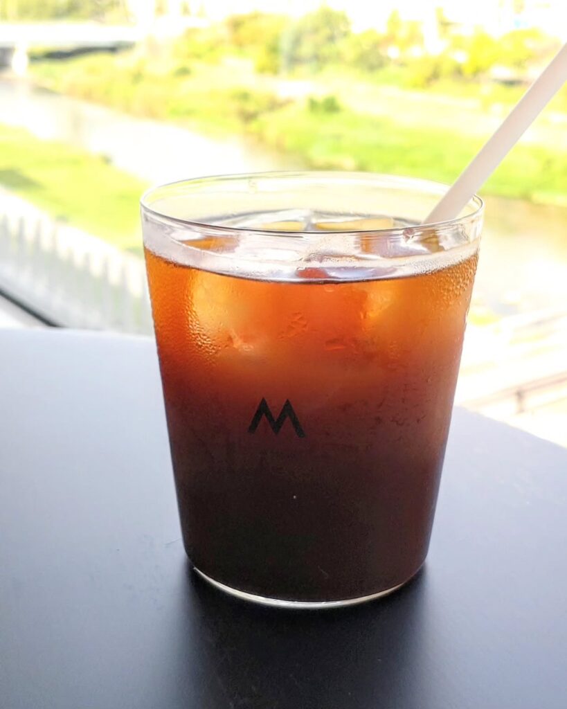 M Stand Coffee 三条鴨川店のアメリカーノ