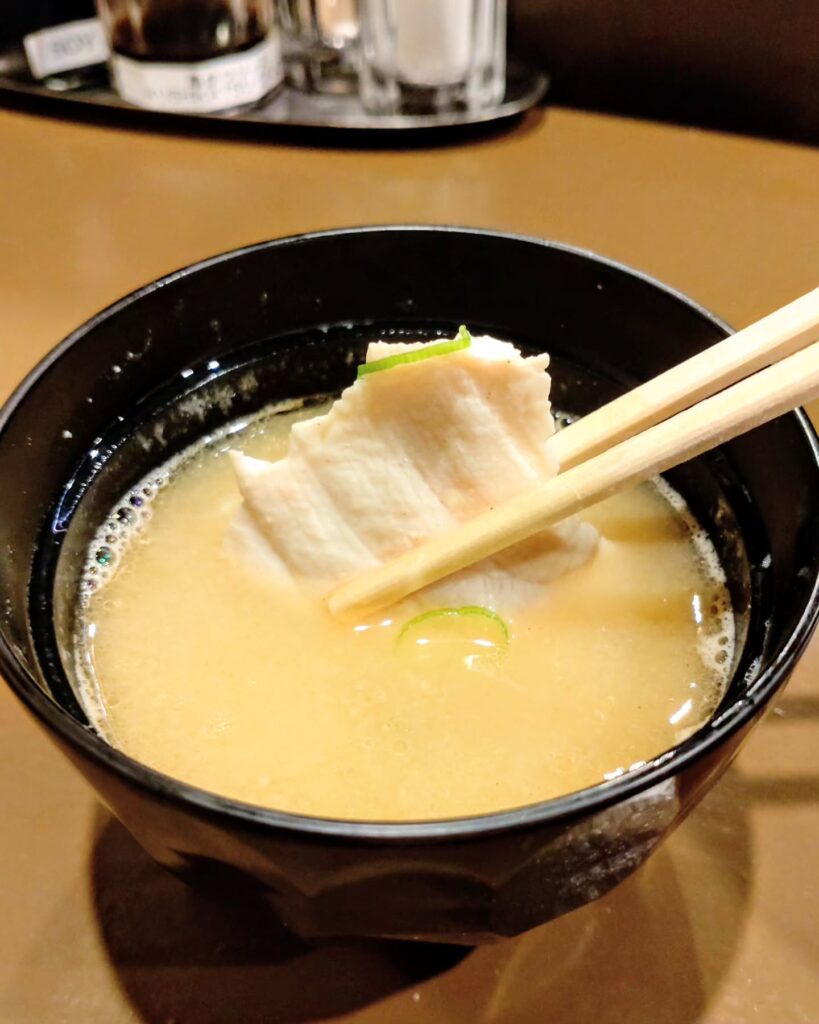 寿司処 しまや はなれ⁡の味噌汁
