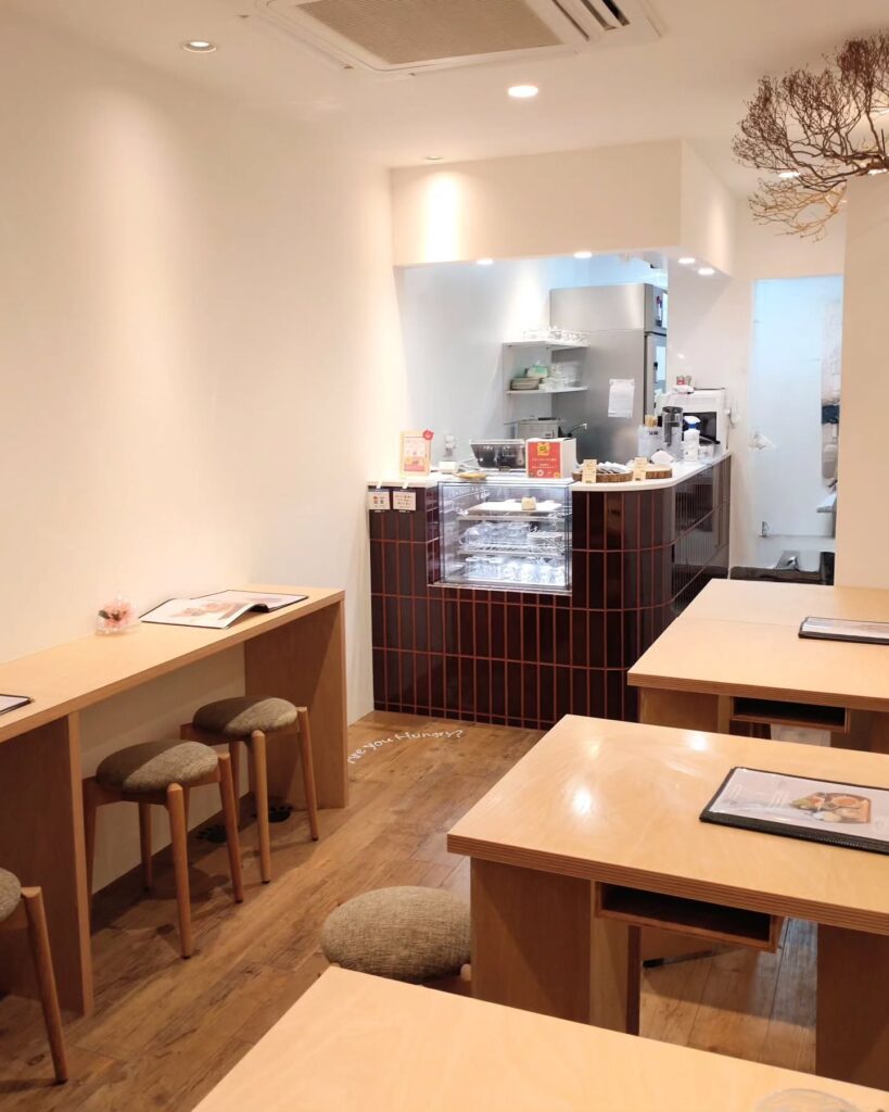 はらぺこのお店の店内 - 京都市役所前ランチめぐり はらぺこのお店の店内