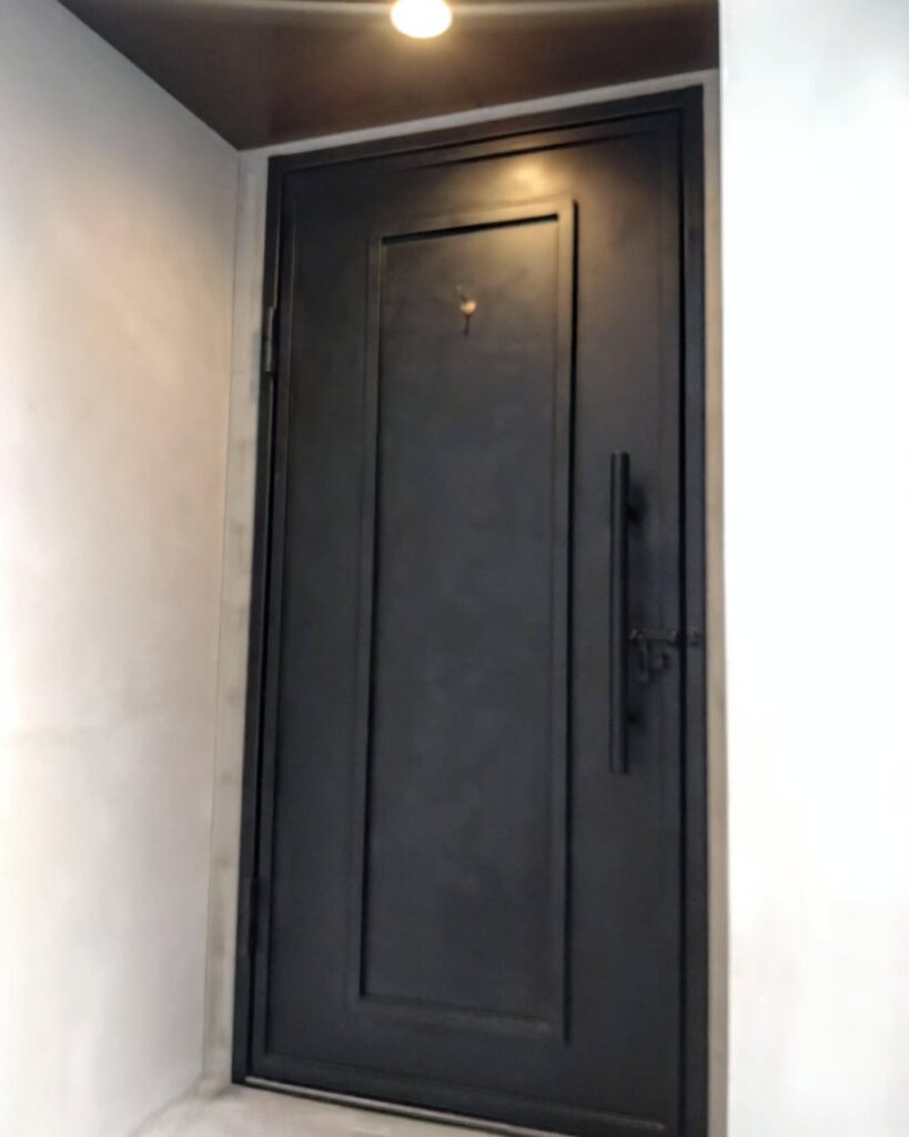 イノツチ洋食店の入り口