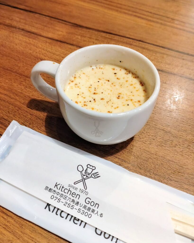 洋食屋 キッチンゴン 六角店のミニコーンスープ