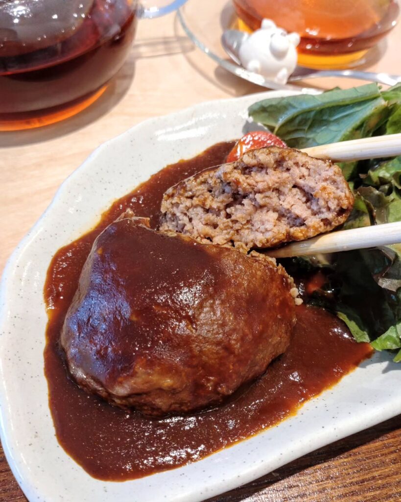 はらぺこのデミグラスハンバーグ - 京都市役所前ランチめぐり はらぺこのデミグラスハンバーグ