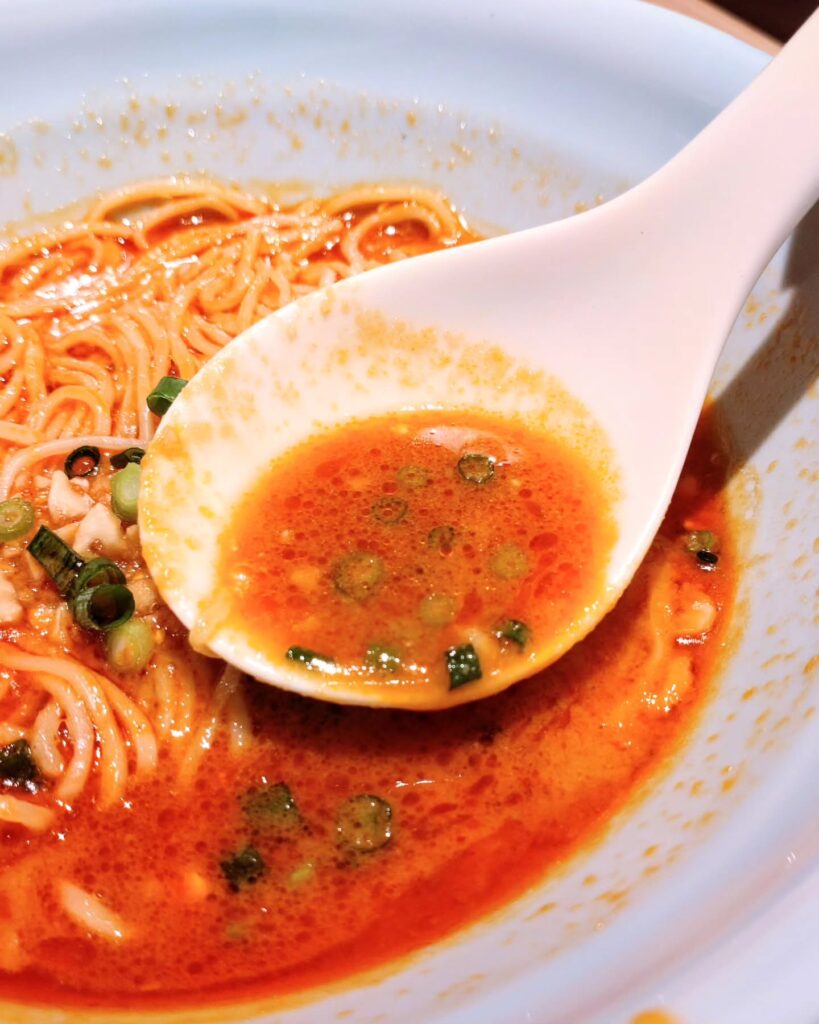 Paradise Dynasty（パラダイスダイナスティ） 京都四条店の四川担々麺のスープ