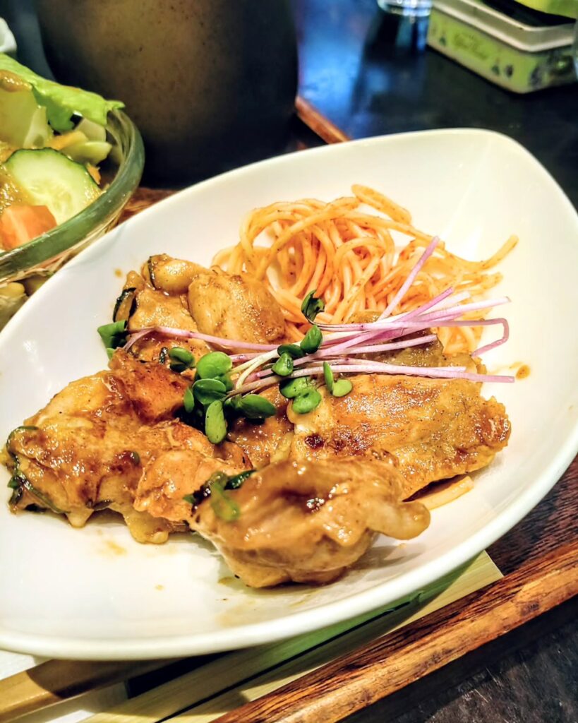 Bの階段の若鶏のオイスター照焼