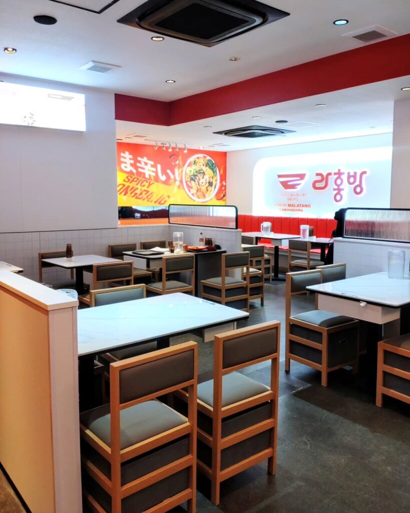 ラホンバン マーラータン 京都河原町店の店内の席