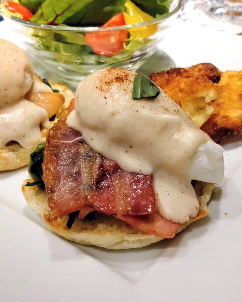 MarieBelle（マリベル） 京都本店のベーコンのエッグベネディクト