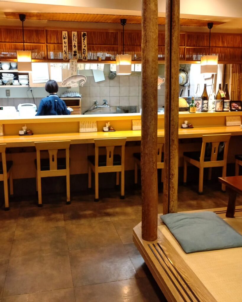 夷川つるやの店内