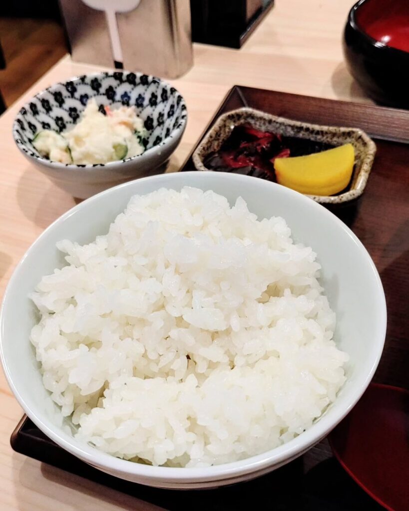 うどん専門店 はなれ 一休庵の定食のごはん