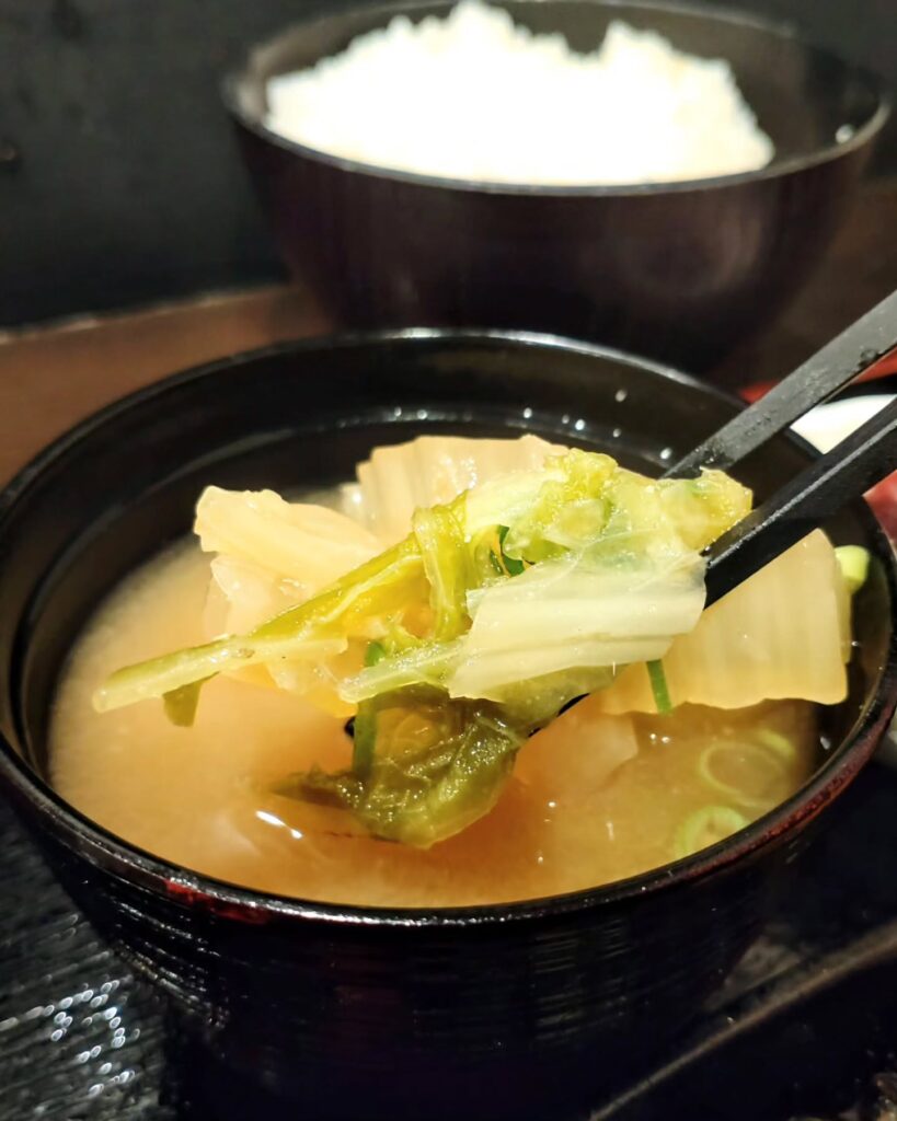 肉酒場牛兵衛 烏丸店のランチの味噌汁